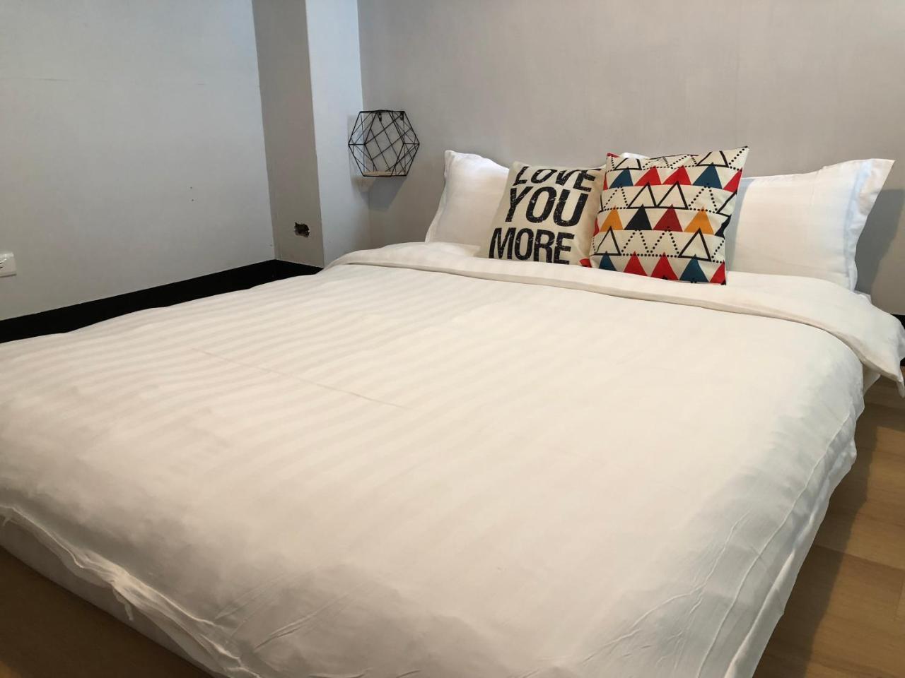 湘品旅館xiang Pin Hotel-有人旅宿東大門夜市湘品館-無電梯無電視 訂房後請注意訊息加line聯繫我 Хуалянь Экстерьер фото